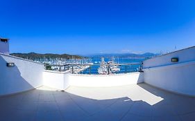 Luxury Apartment With Seaview